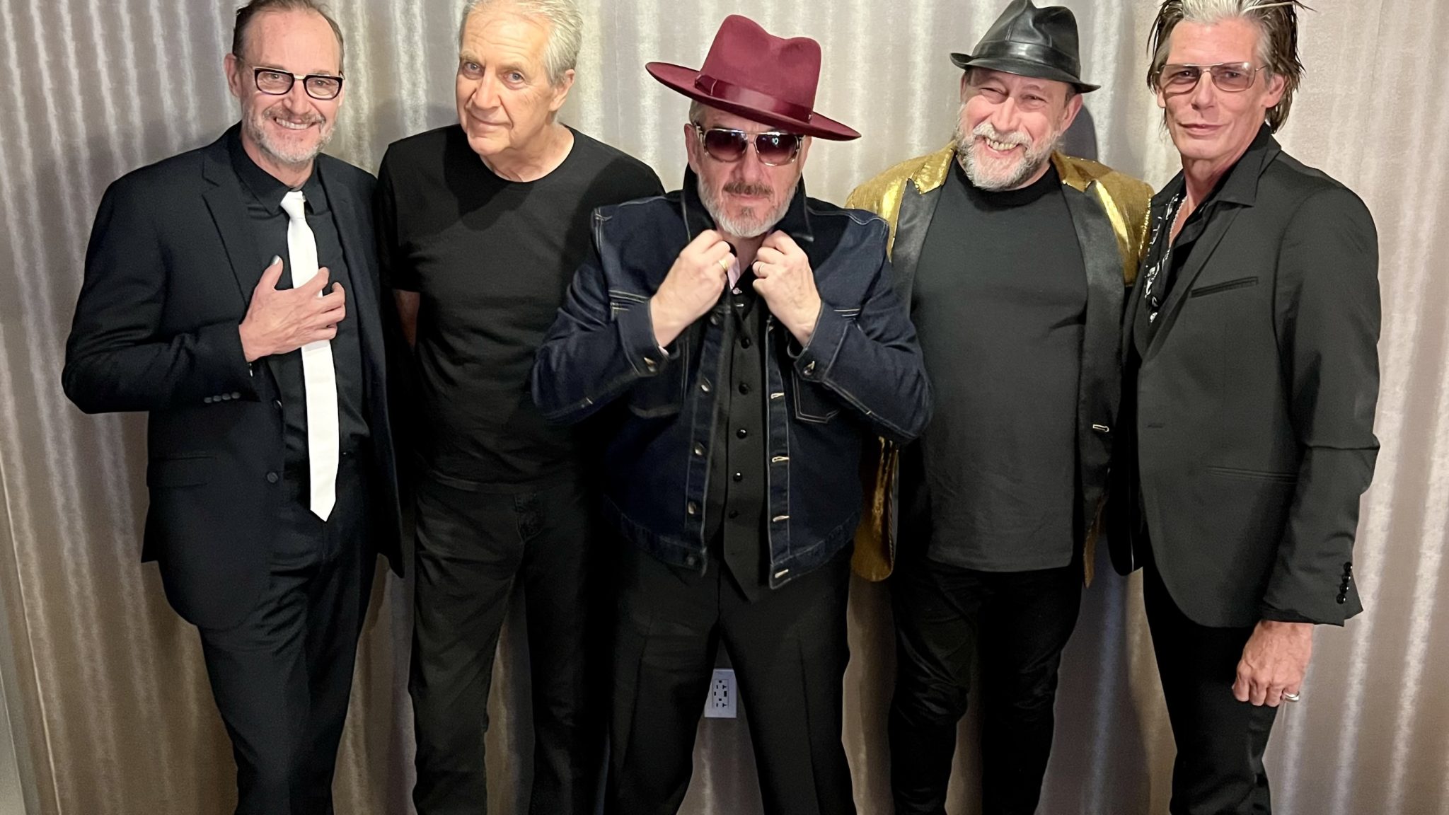 Elvis Costello And The Imposters headed out on 2022 UK Tour RETROPOP