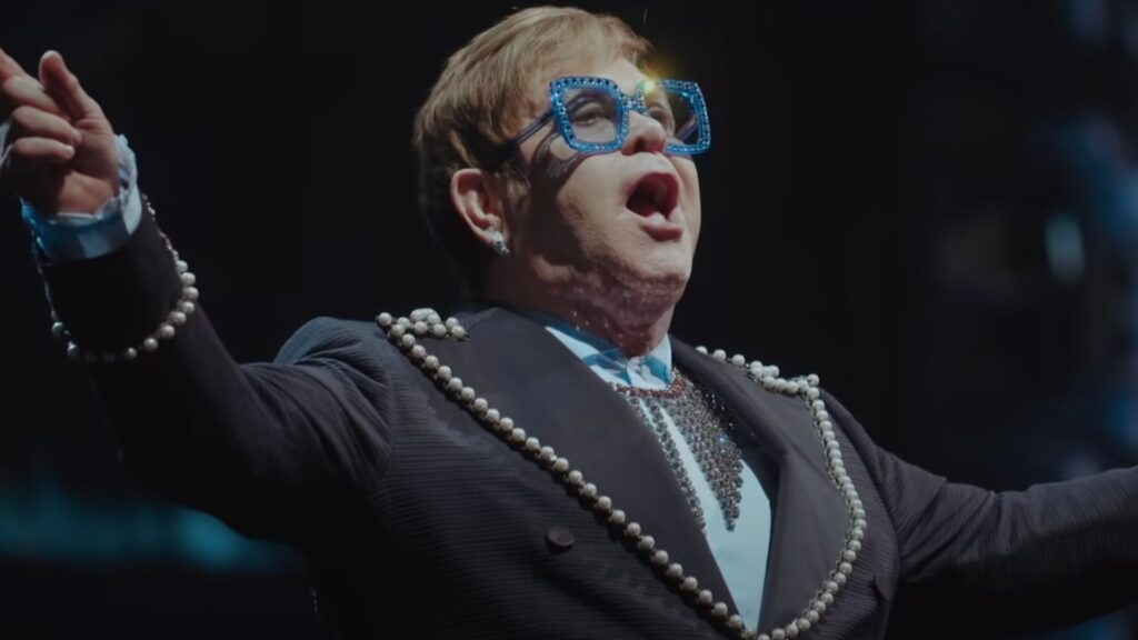 Elton John says goodbye in Los Angeles, final U.S. stop of Farewell Yellow  Brick Road tour - ABC7 Los Angeles